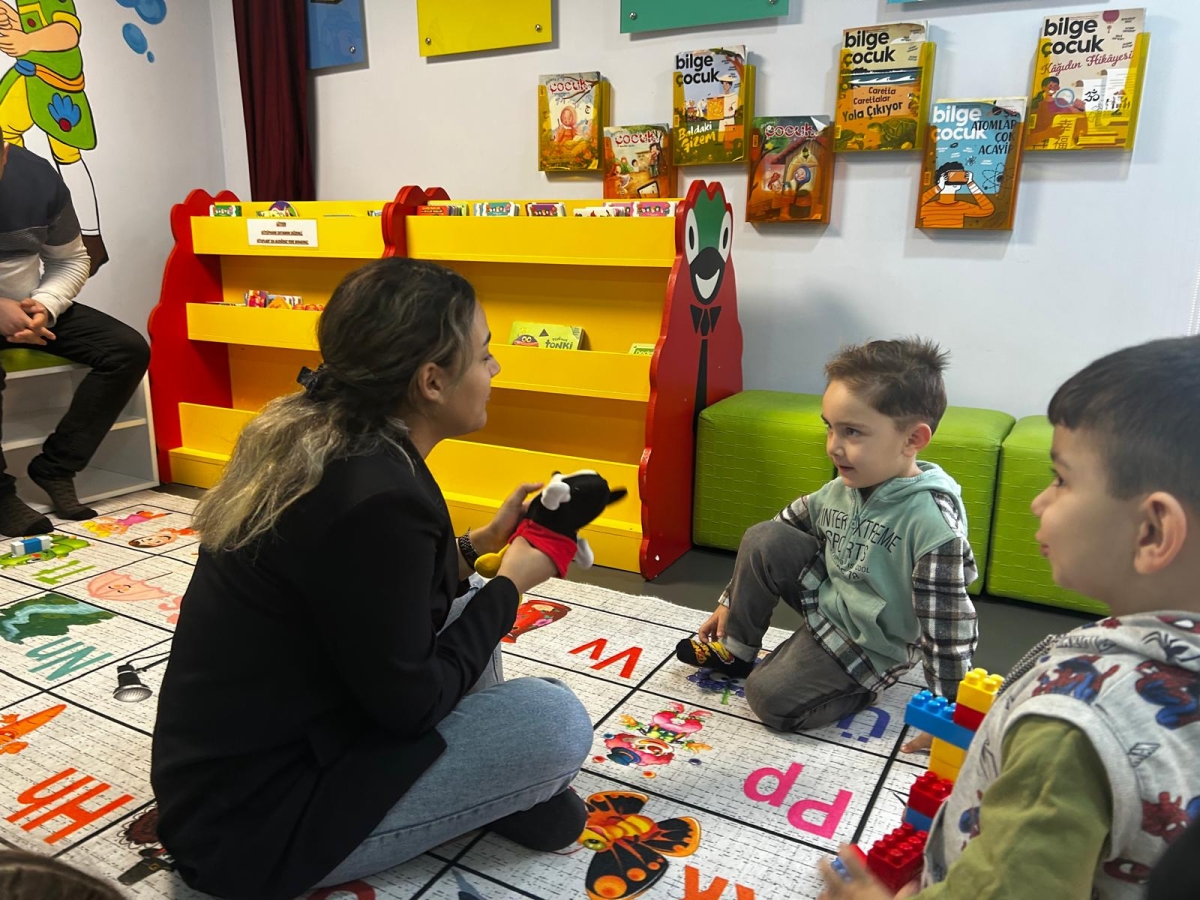 Bebek Kütüphanesi’nde çocuk ve ebeveyn eğitimi