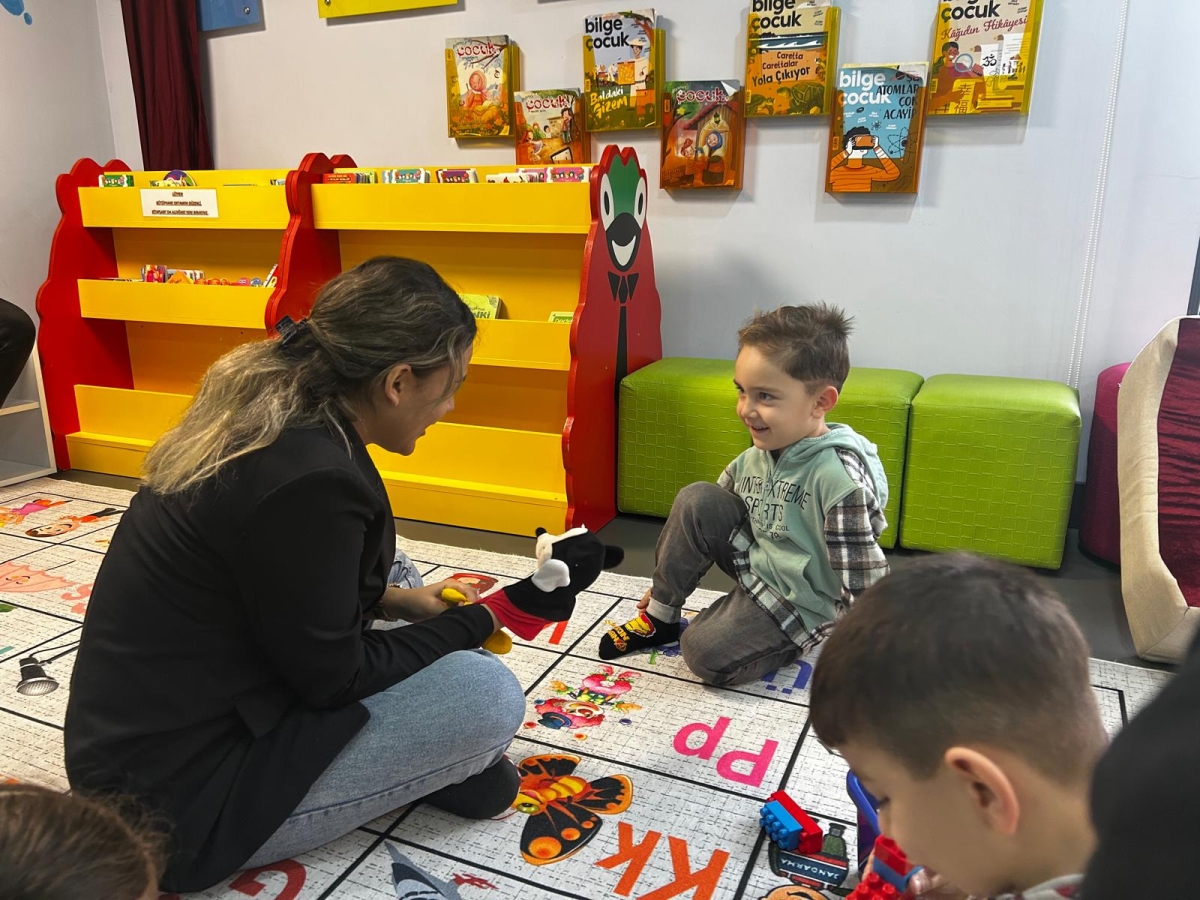 Bebek Kütüphanesi’nde çocuk ve ebeveyn eğitimi