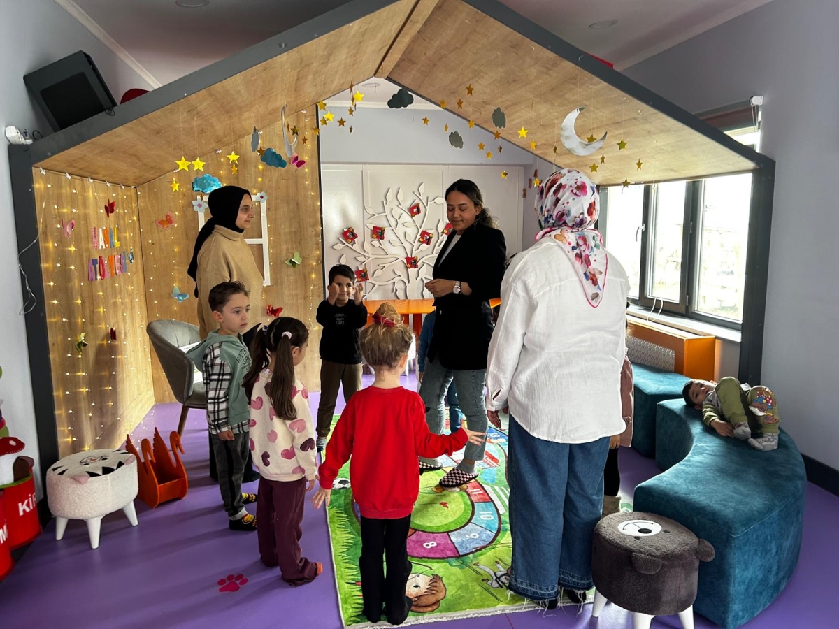 Bebek Kütüphanesi’nde çocuk ve ebeveyn eğitimi