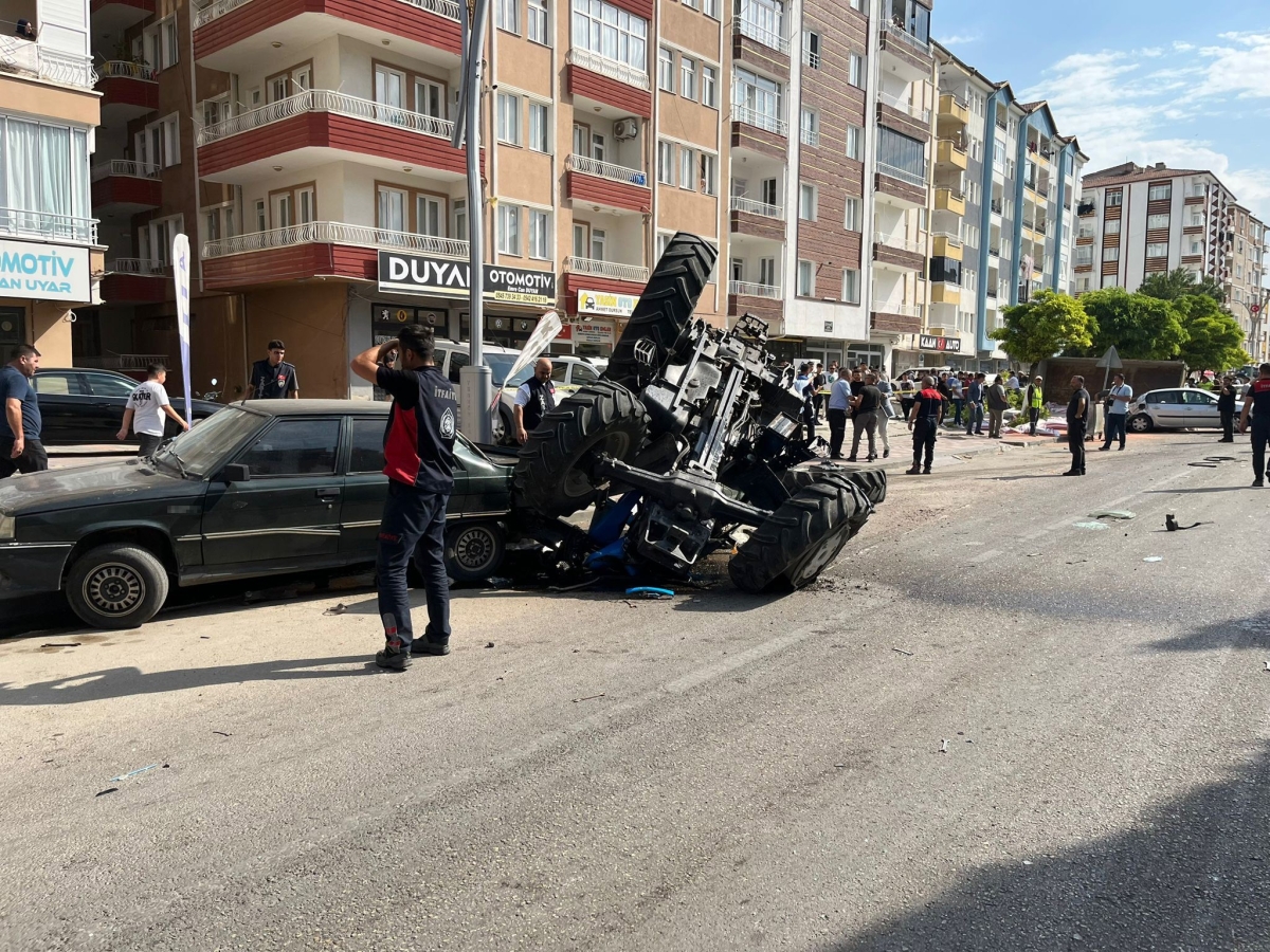 Freni patlayan tır dehşet saçtı! Bir kişi hayatını kaybetti!