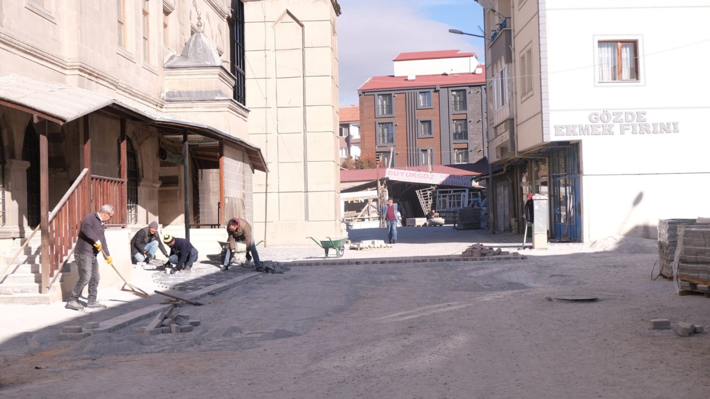 Yozgat'taki belediye çalışmalarını sürdürüyor. Yeni bir yaşam alanı kazandıracak! 