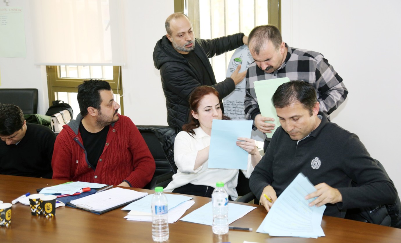 Yozgat’tan başlayıp sınırları aşan eğitim  Şehir Şehir gezip anlatıyor