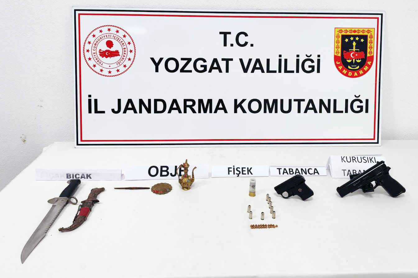 Yozgat’ta operasyon düzenledi  Evinde cephanelik çıktı!