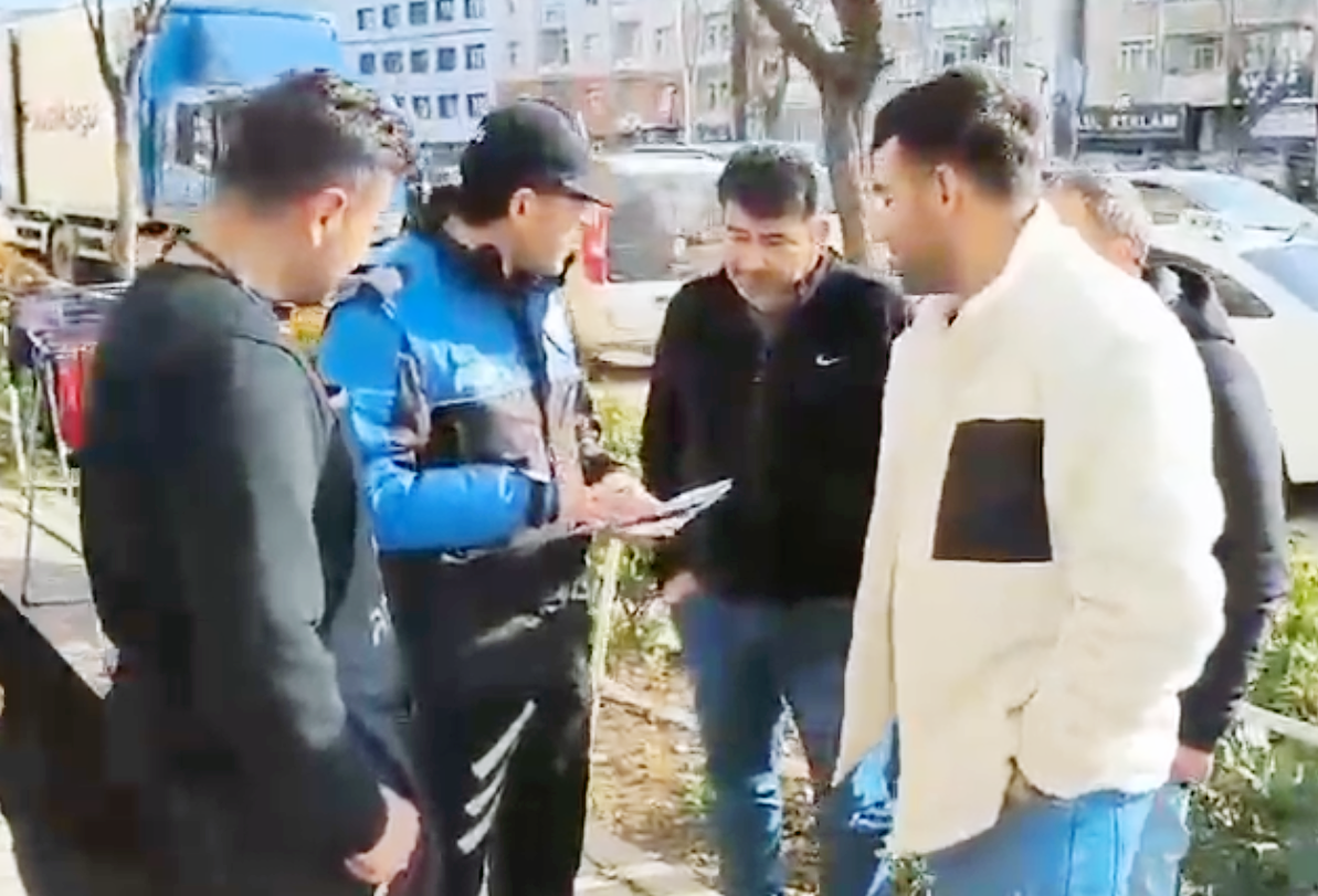 Emniyet Kapı kapı geziyor  Tek Tek anlatıyor 