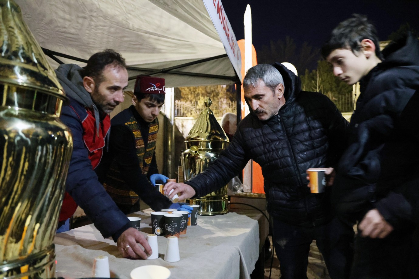 Bölge Müdürlüğü Yozgat'ta dağıttı! Ücretsiz ikram etti..