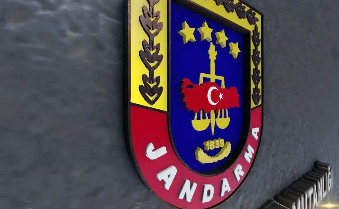 Jandarma suç üstü yakaladı! Gözaltına alındılar...