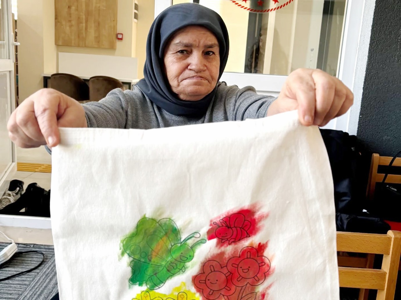 Çanta Boyama ile Sanat ve Dayanışma Buluştu