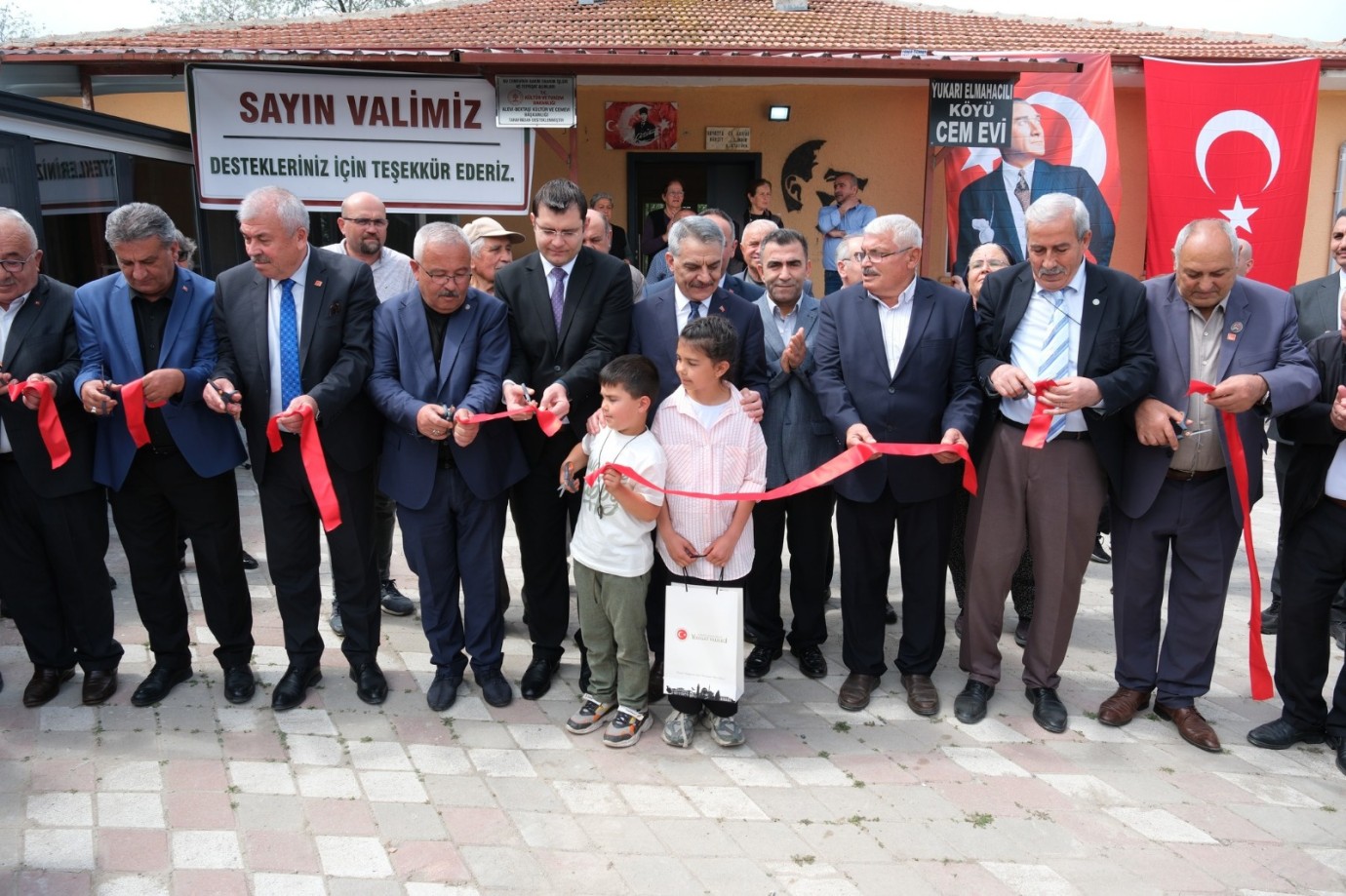 Yenilenen Cemevi Dualarla Hizmete Açıldı