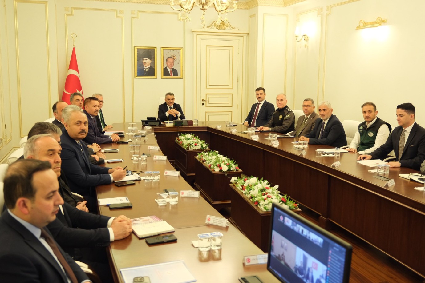 Vali Özkan: Huzur İçin Tüm Tedbirler Alındı