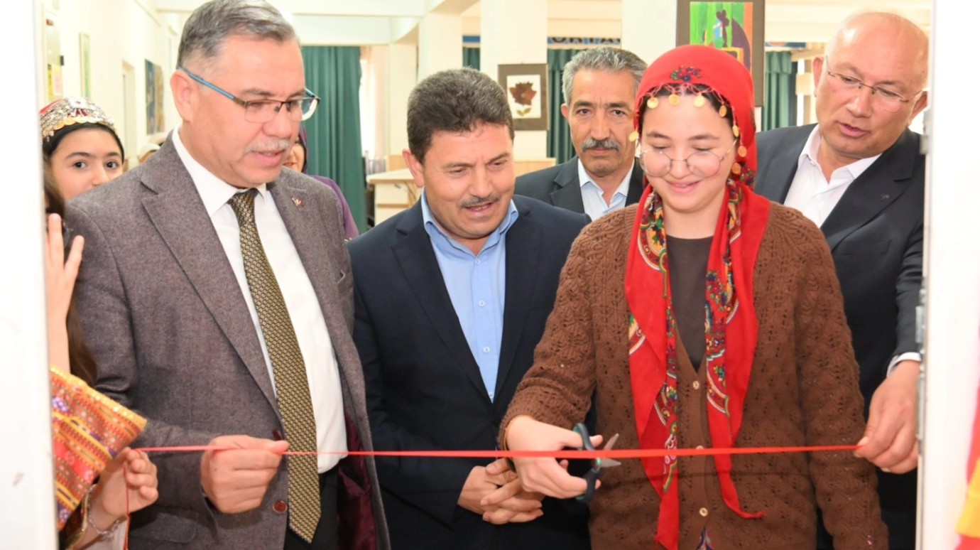 Sorgun’da Şiir Ve Tiyatro Şöleni