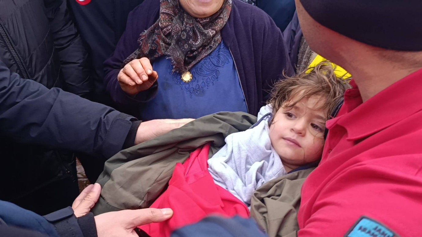 Minik Çocuk Köyden 2 Kilometre Uzakta Bulundu 