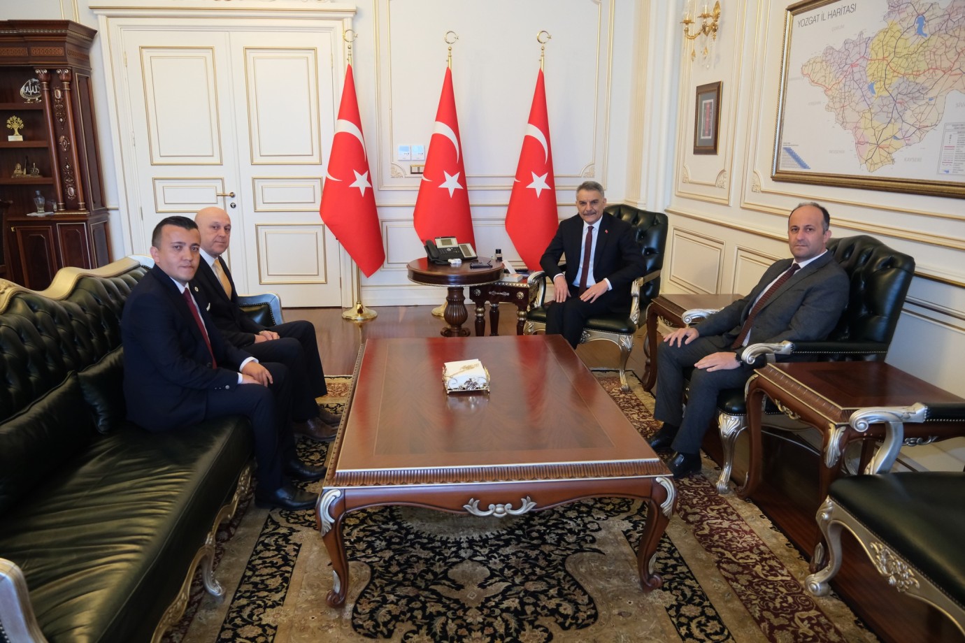 Karaçay’a Teşekkür, Uslu’ya Başarı Dileği
