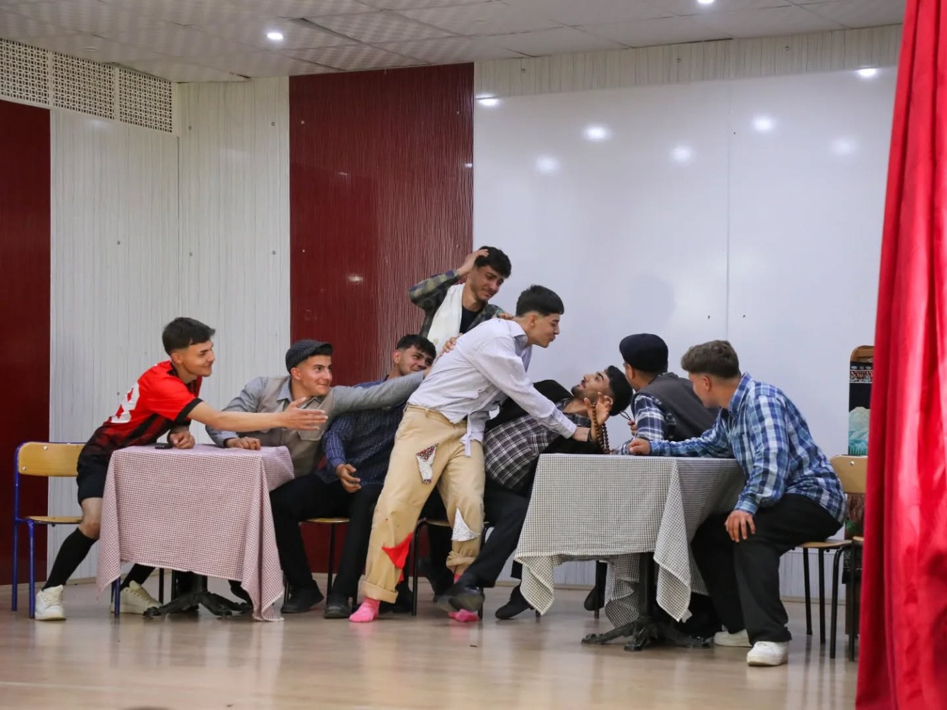 Liseli Öğrencilerin Performansına Tam Not
