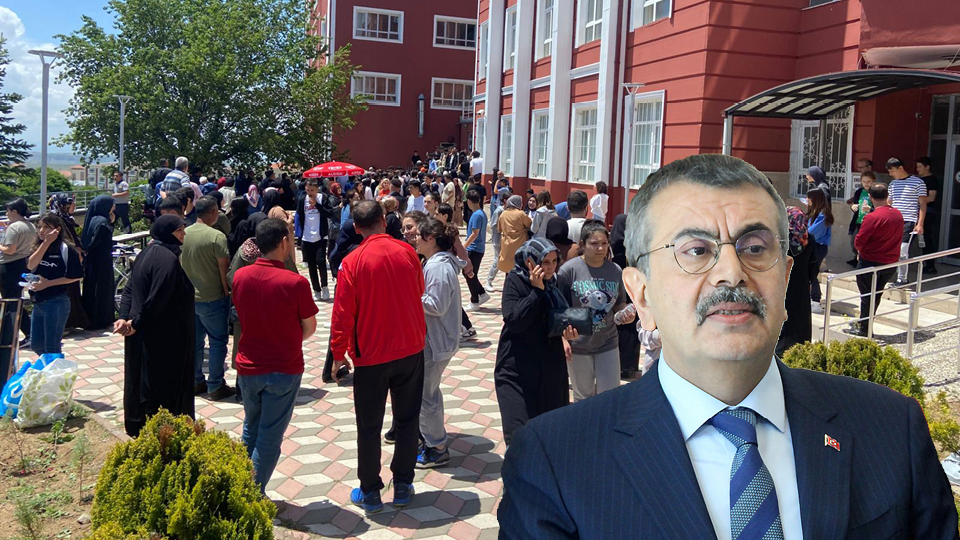 Dökülüyoruz Sayın Bakan!