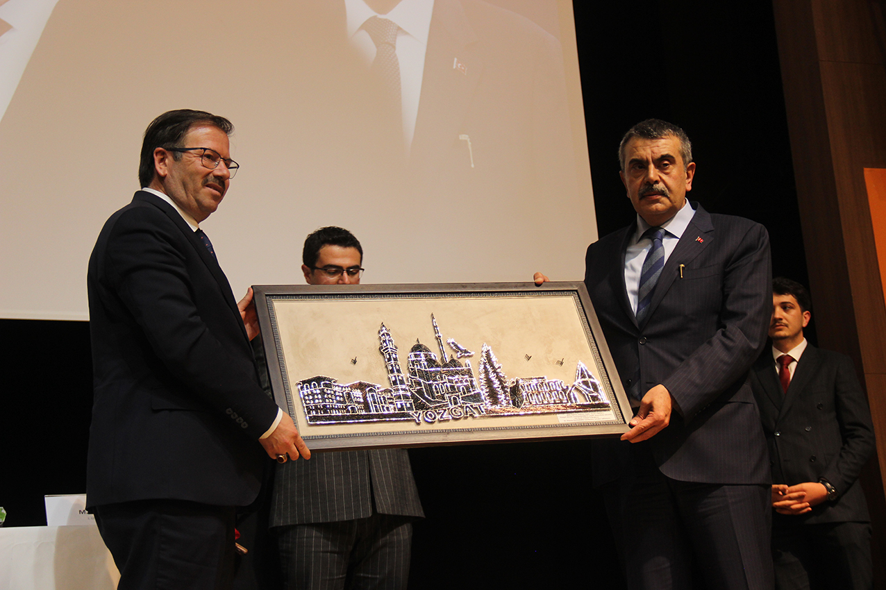 Tekin: “Türkiye son 20 yılda büyük bir dönüşüm yaşadı”