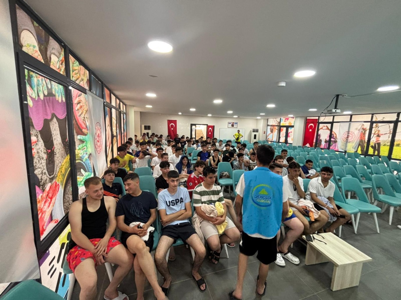 Yozgat’tan öğrencilere Mersin gençlik kampı