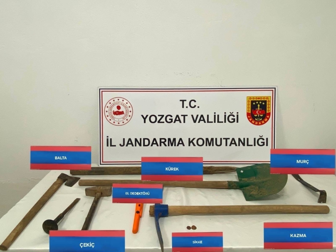 Akdağmadeni'nde kaçak kazıya suçüstü