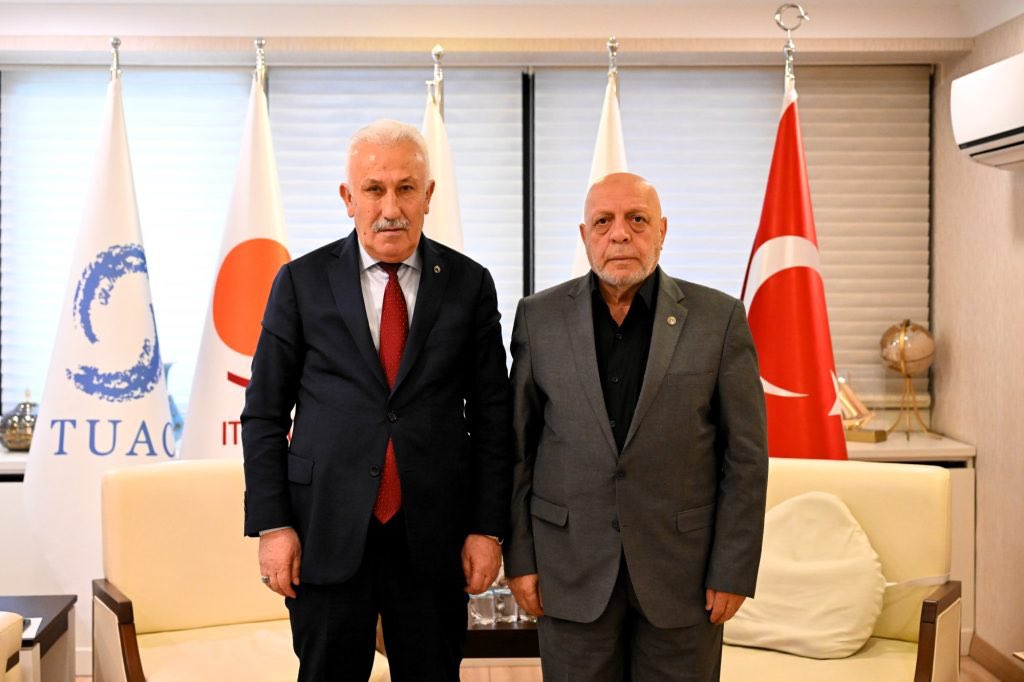 En büyük işçi sendikası unvanını korudu