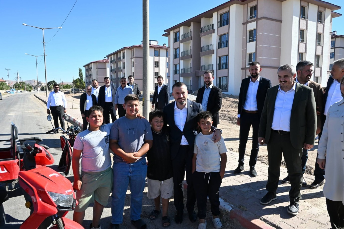 Hak sahipleri evlerine kavuşuyor