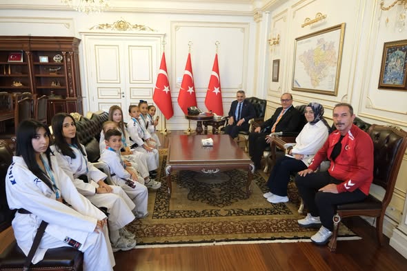 Elif Düzcan Türkiye üçüncüsü