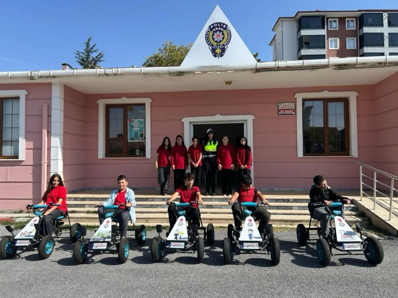 Çayıralanlı öğrencilere uygulamalı trafik eğitimi