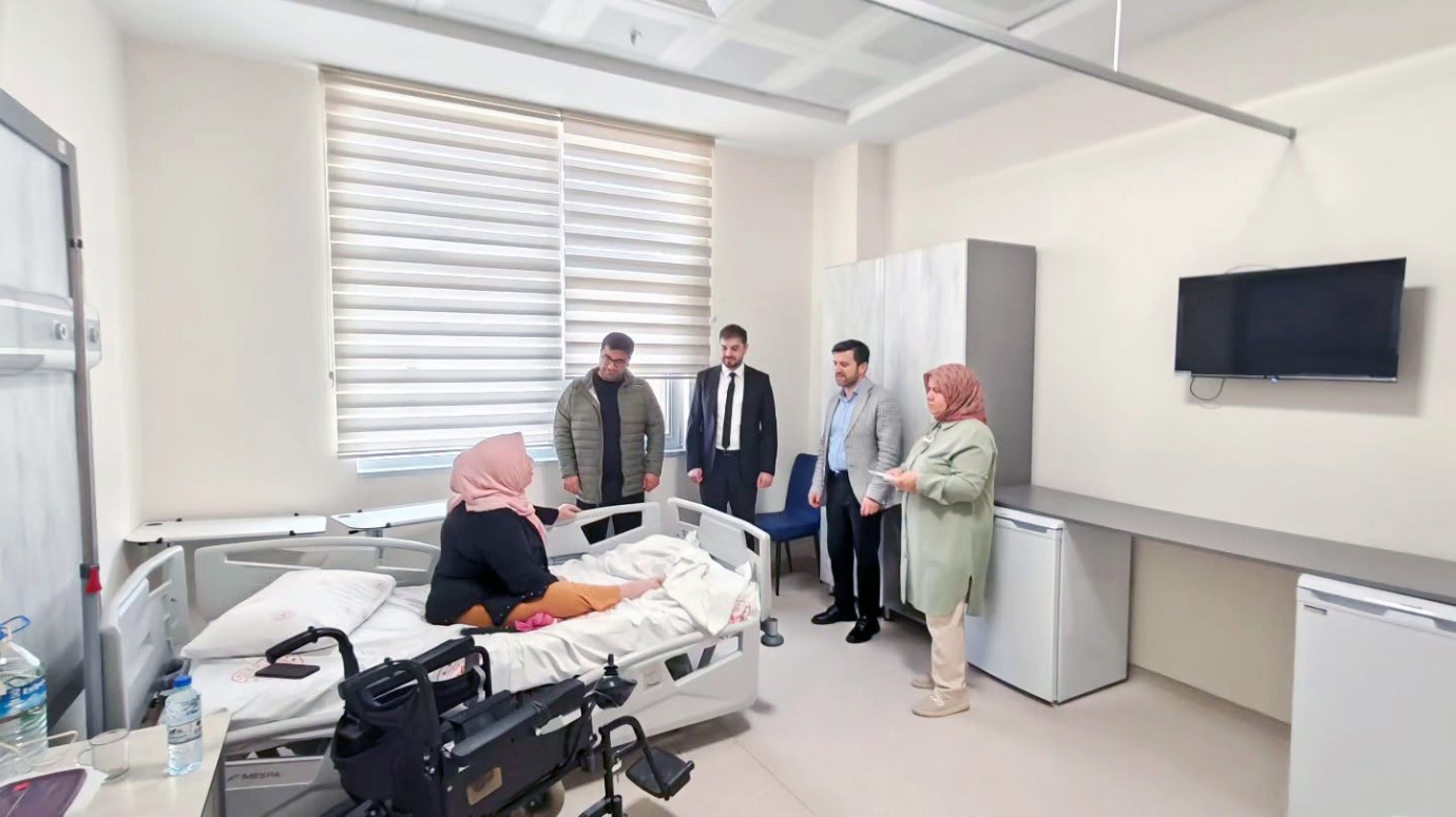 Yönetimden hastalara yakın ilgi