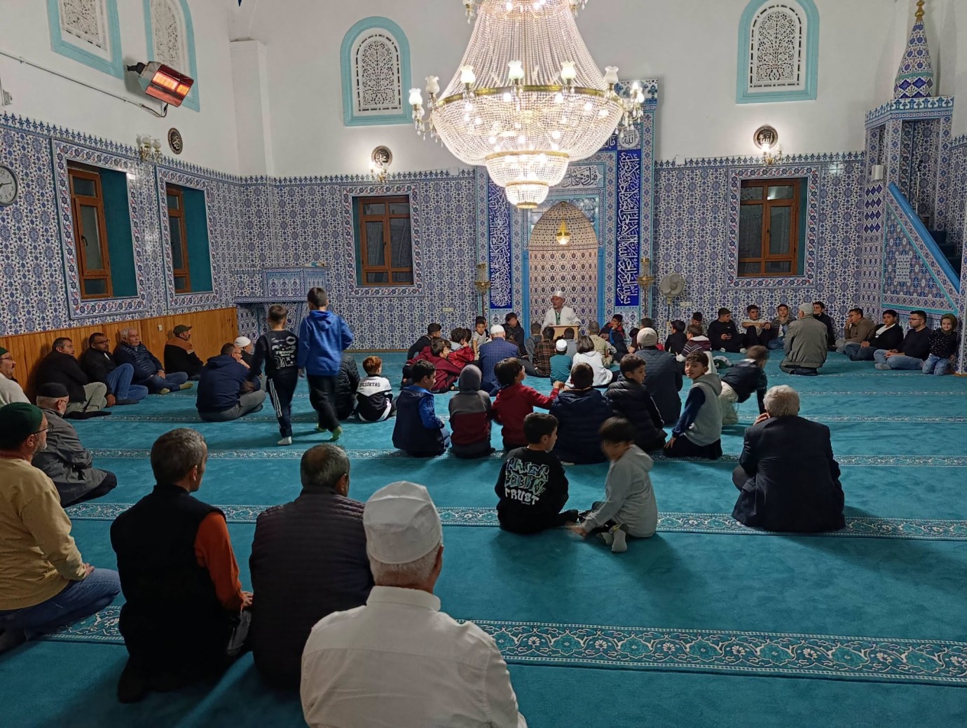 Camide gençlik ve aile buluşması