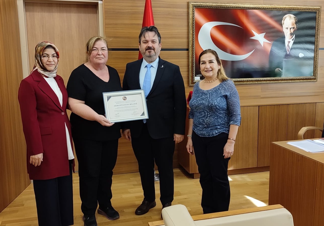 Enfeksiyon Anabilim Dalına 5 Yıllık Onay 
