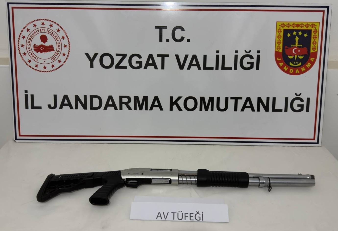 Düğünde Silah Atti 8 Bin 195 Tl Ceza Yedi