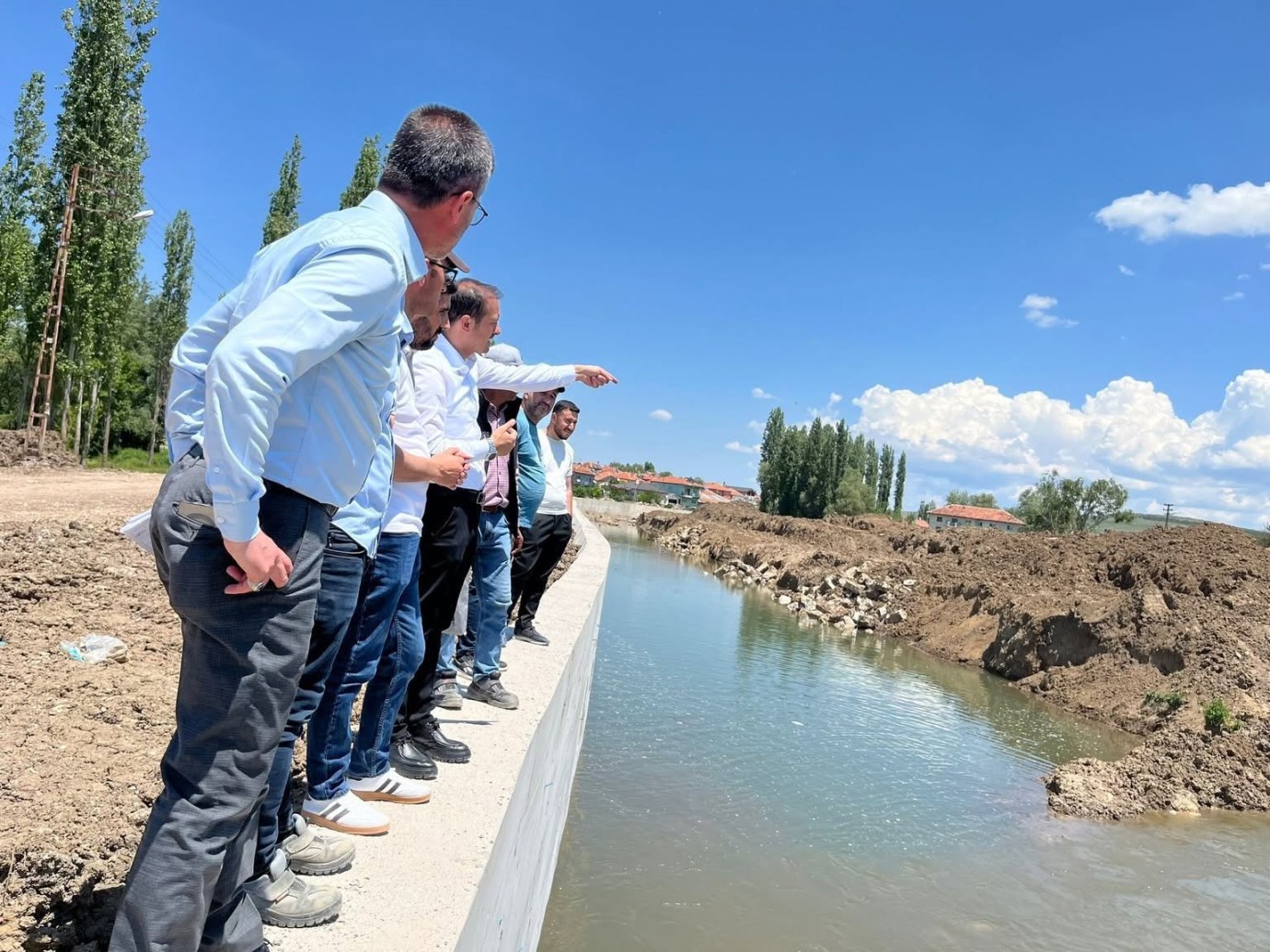 Kozanözü ve Meraözü Derelerinde Taşkın Önlemi