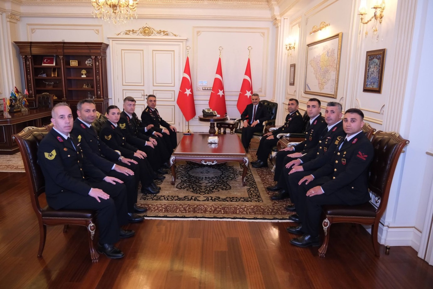 Vali Özkan: “Köklü ve güven veren bir teşkilat”