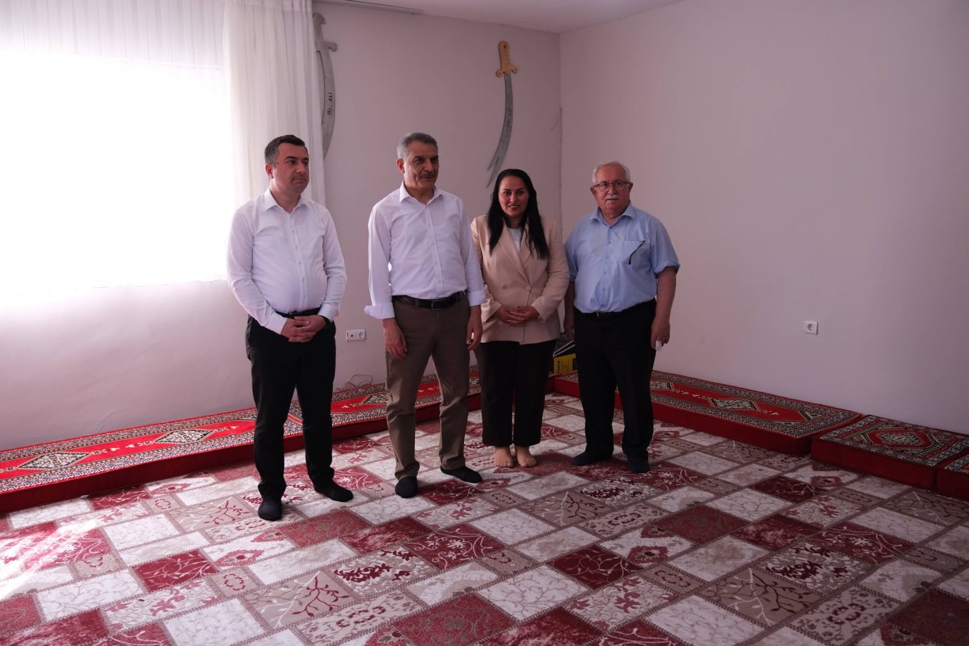 Vali Özkan köy sakinleri ile bir araya geldi