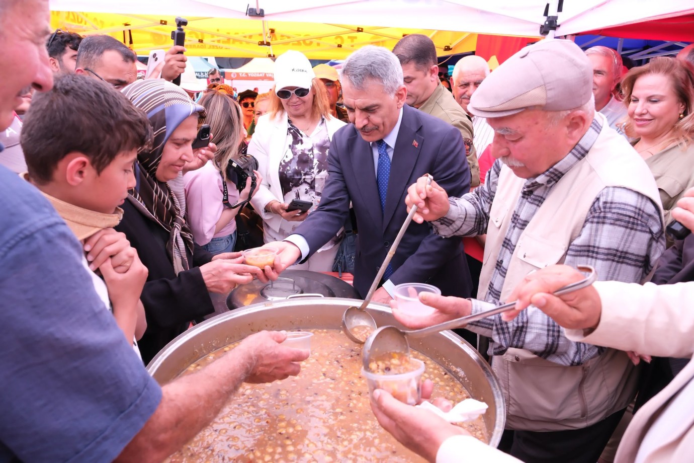 Yozgat’ta aşure kazanları kardeşlik için kaynadı