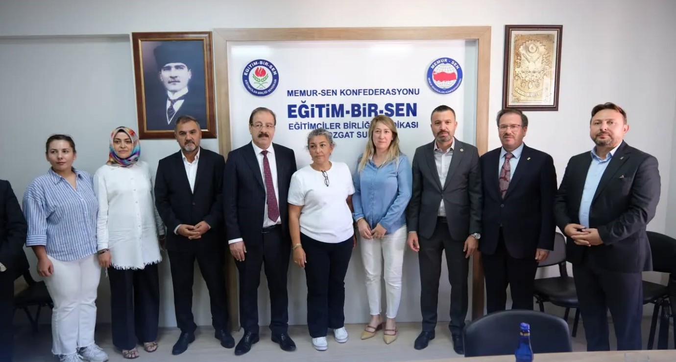 Sendika temsilcileriyle bir araya geldiler