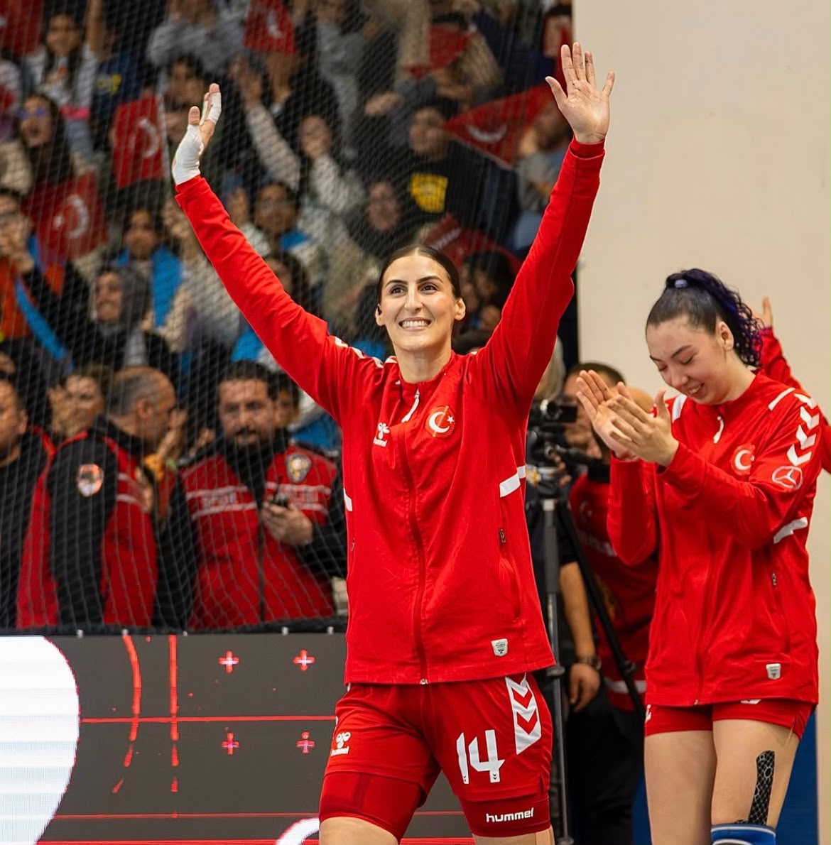 Yozgatlı iki hentbolcu milli takım yolunda