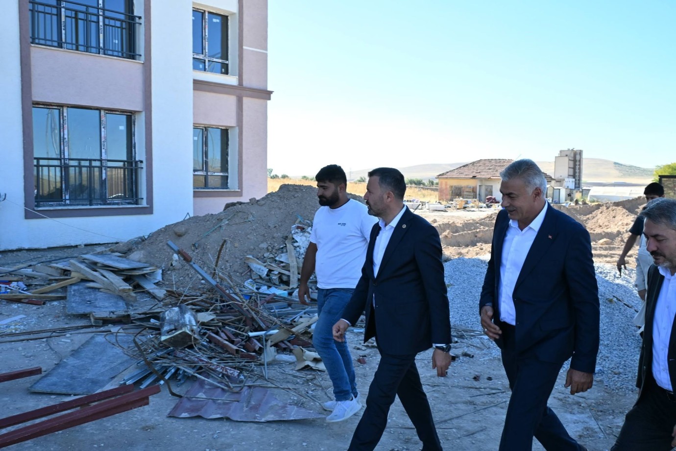 Hak sahipleri evlerine kavuşuyor