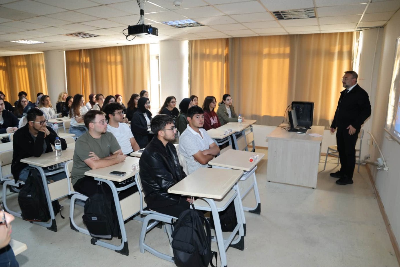 Diş hekimi adaylarına ilk derste önemli mesaj