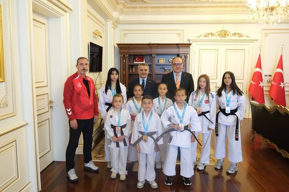 Elif Düzcan Türkiye üçüncüsü