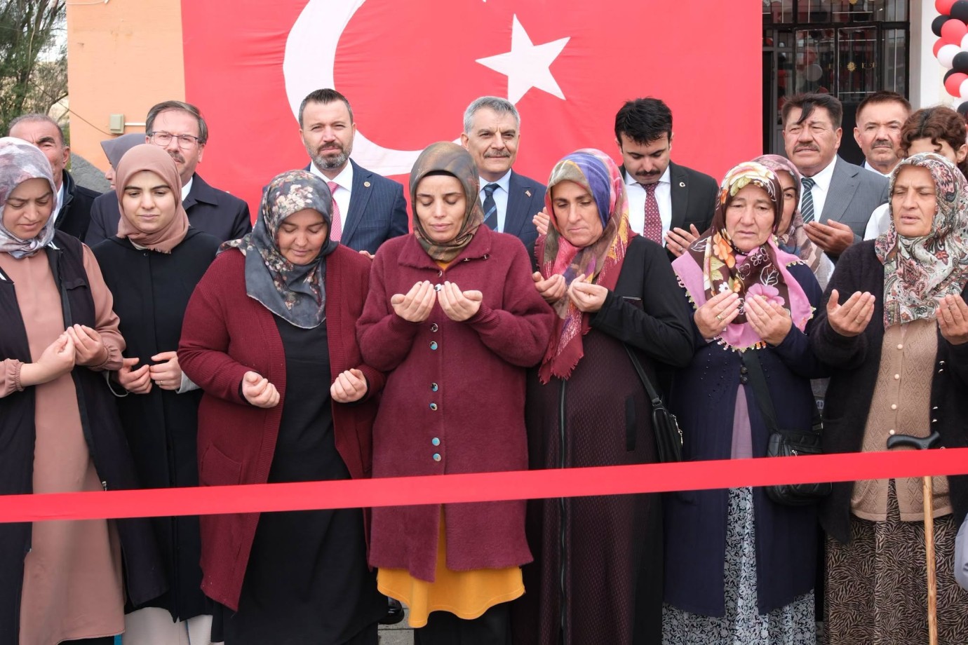 Kadınlara meslek, ailelere destek