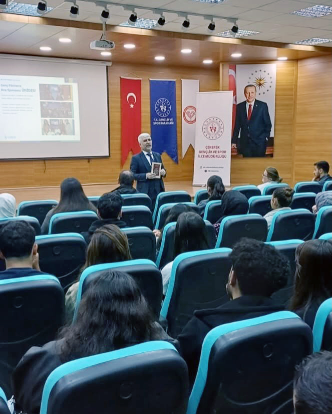 Gençlerle gelecek buluşması