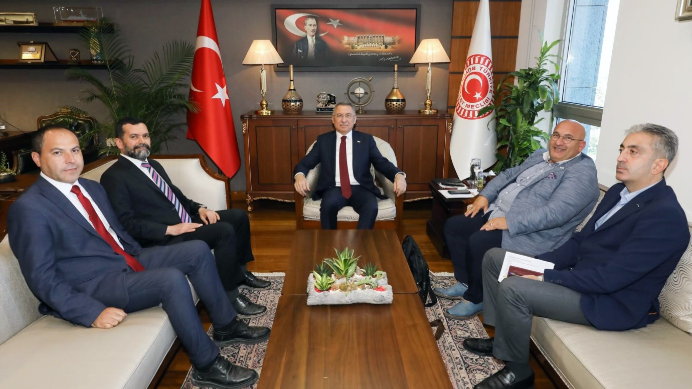 Fuat Oktay TİGAD Başkan ve üyelerini ağırladı