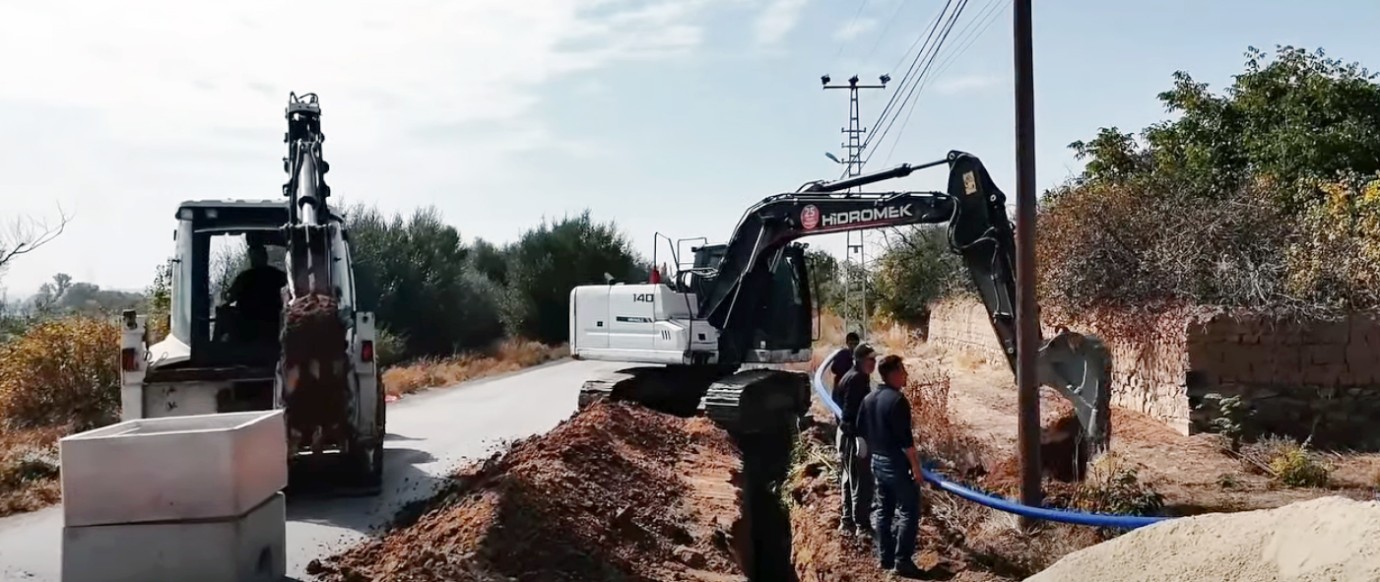Paşaköy’de içme suyu altyapısı yenileniyor