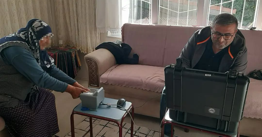 Kimlik başvuruları evde alınıyor