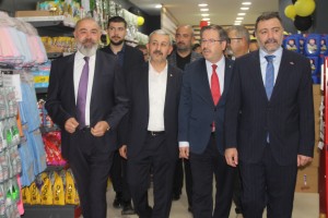 Güçlü Gross 10. Şubesini dualarla açtı
