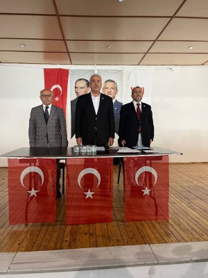 Yeni Parti’de ilçelerde kongre mesaisi
