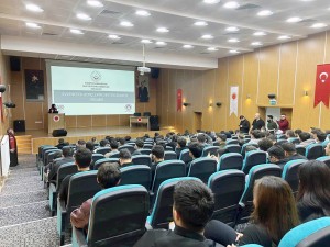 Gençlere evlilik öncesi eğitim semineri