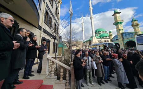Yozgat'ta Umre yolcuları dualarla uğurlandı