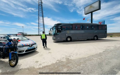 Yozgat’ta trafik jandarmasından ‘Sivil Trafik Denetimi’