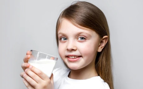 “Günde en az 2 su bardağı süt dişleri güçlendiriyor”